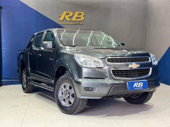 CHEVROLET S10 2.4 ADVANTAGE 4X2 CD 8V FLEX 4P MANUAL CHEVROLET S10 2.4 ADVANTAGE 4X2 CD 8V FLEX 4P MANUAL